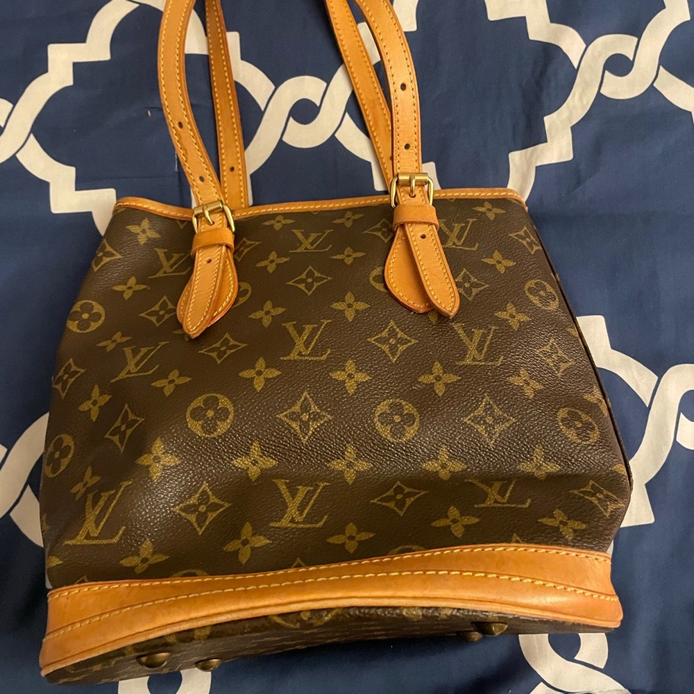 Louis Vuitton Bucket PM shoulder bag